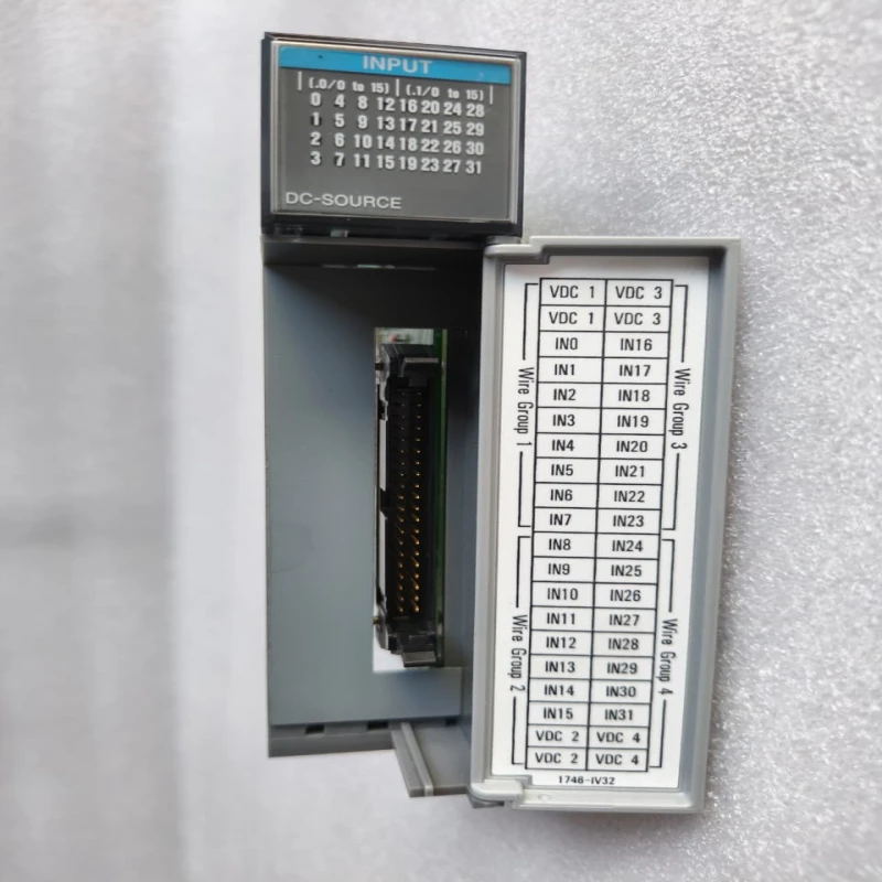 Allen-Bradley 1746-OB16 SLC 500 16-Point 24V DC Source Output Module thumbnail 7055